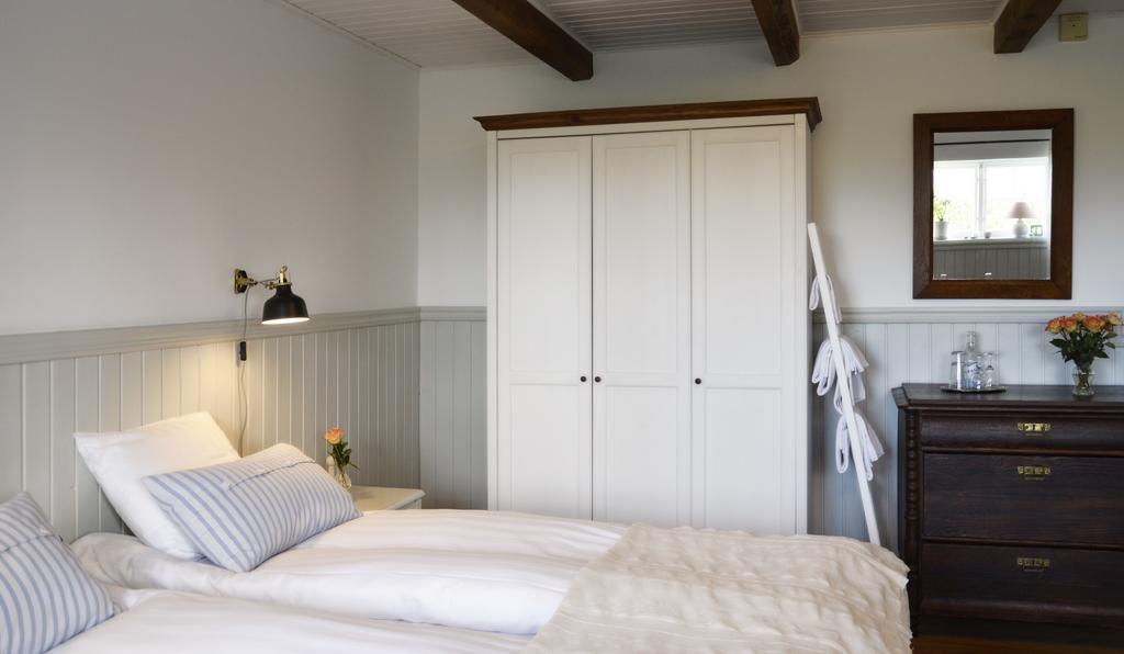 Torsborgs Gard Bed & Breakfast Simrishamn Exterior photo